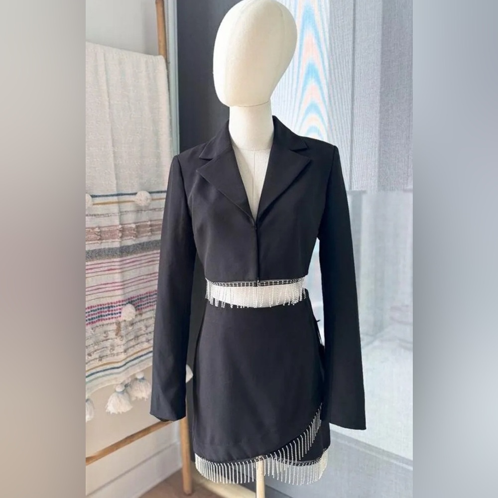 NWT House of Harlow Rhinestone blazer set - Picture 4 of 10